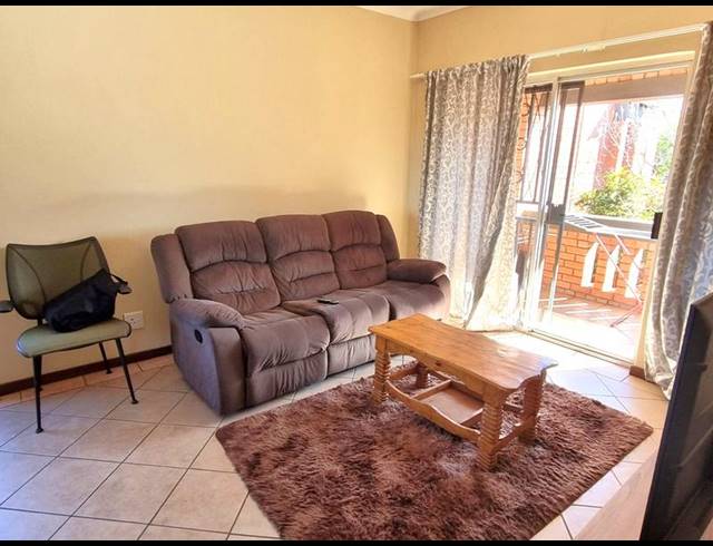2 BEDROOM APARTMENT FOR SALE IN MOOIKLOOF RIDGE ESTATE